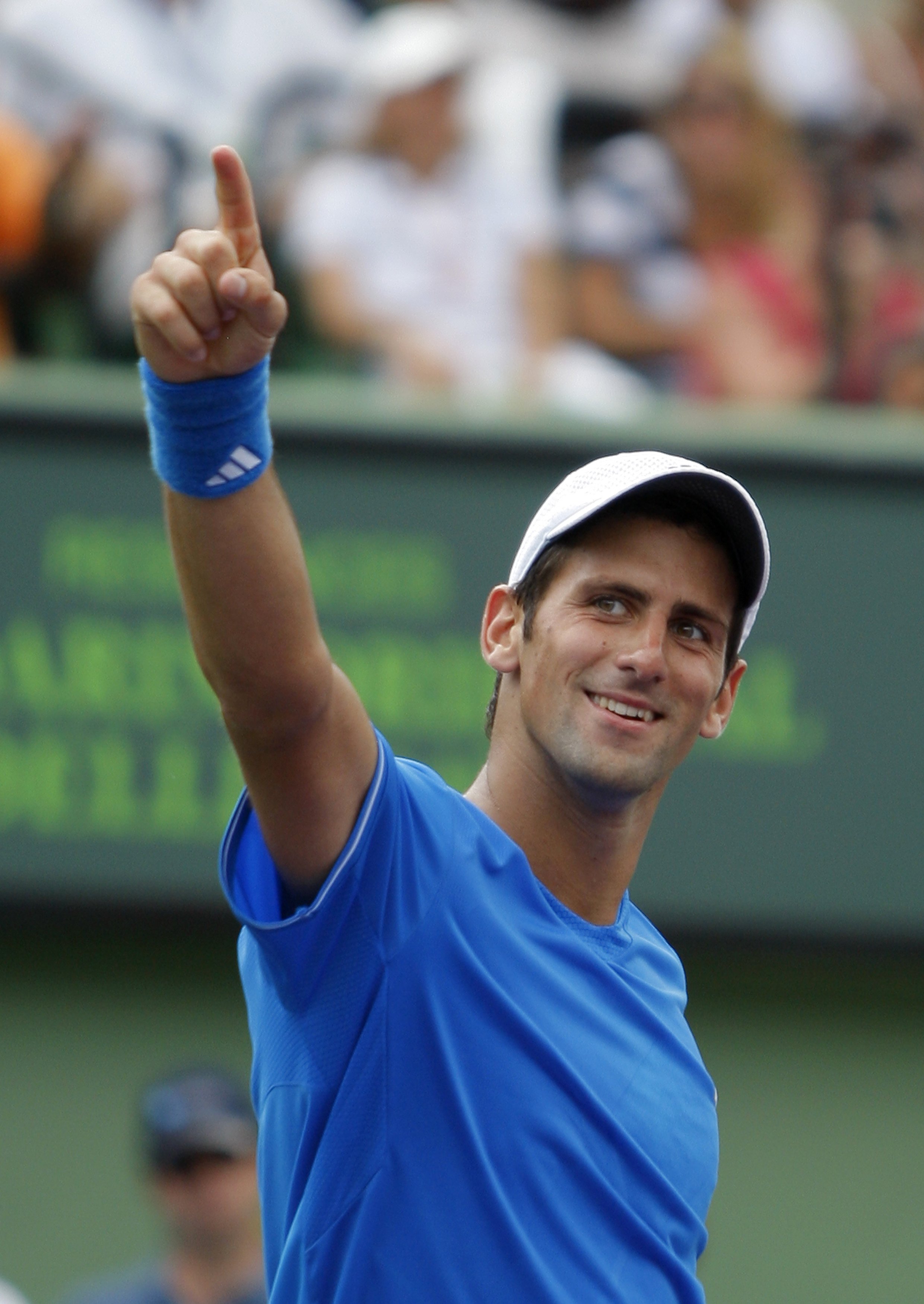 仅是两支球 仅是两支球