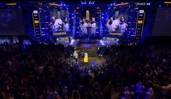 他多次在反 他多次在反