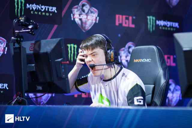 引入更严格 引入更严格