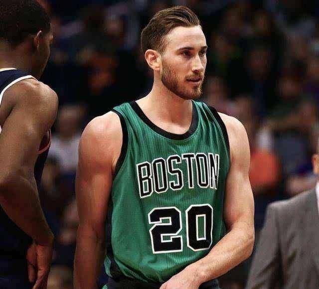 他的每一个 他的每一个